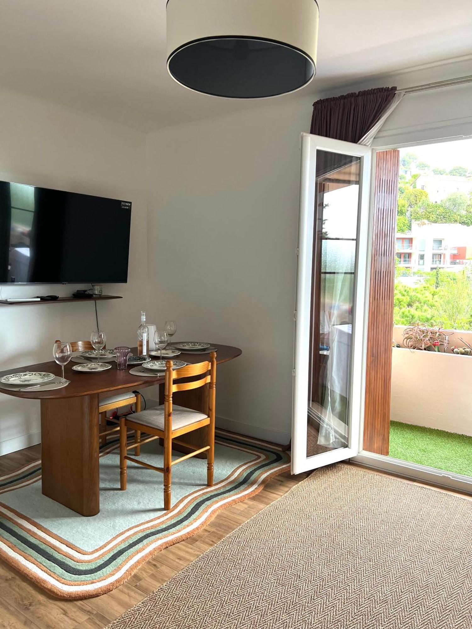 Eze Roc Apartment Ngoại thất bức ảnh