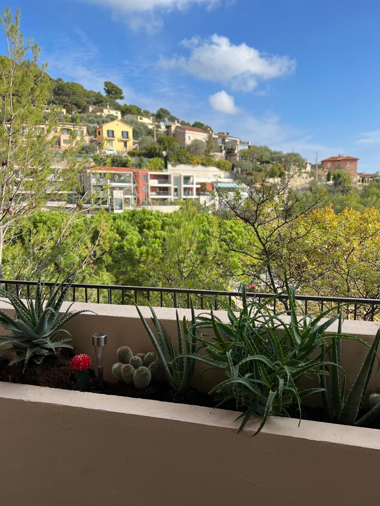 Eze Roc Apartment Ngoại thất bức ảnh